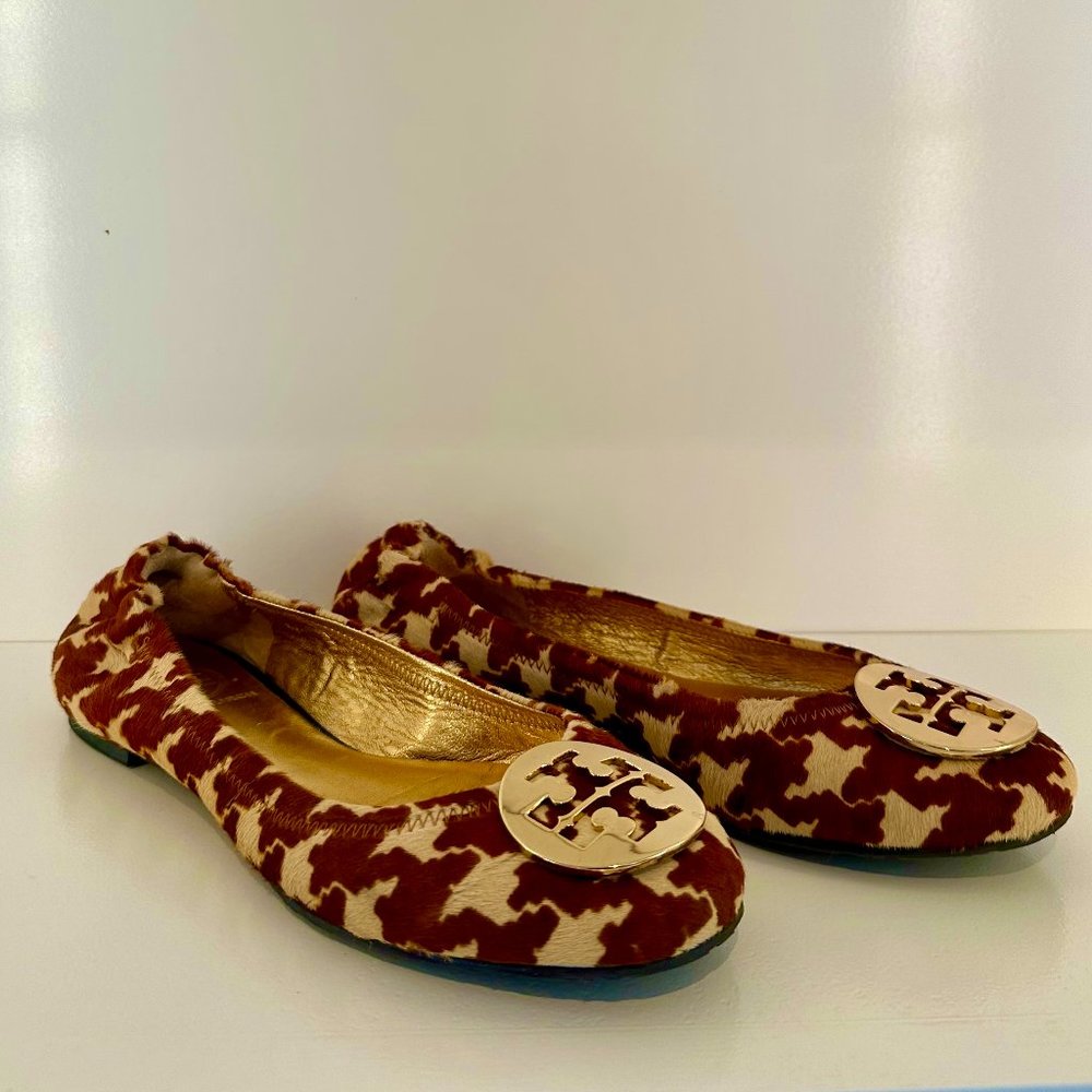 TORY BURCH - Reva Flats in Houndstooth Print Calf Hair